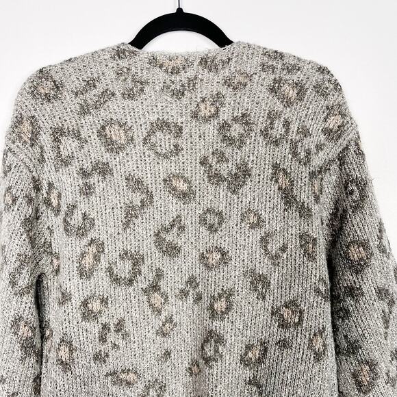 Cupcakes and Cashmere S Gray Kline Tonal Leopard Cardigan Sweater Bell Sleeve - Picture 6 of 11